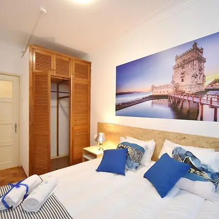 بيت شباب Tuk Tuk